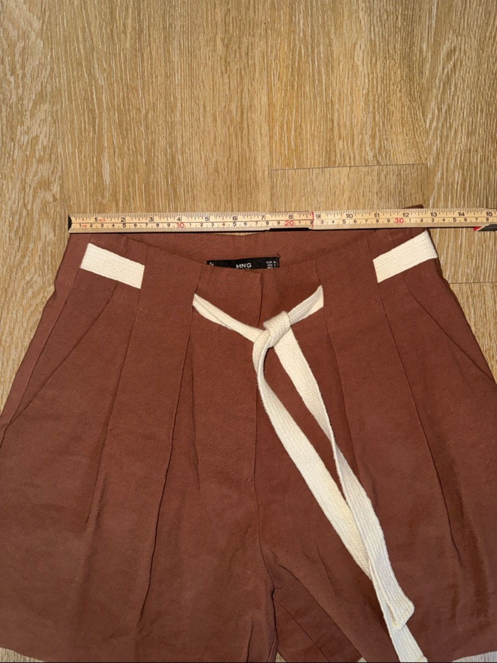 Mango Brown High Rise Belted Pleated Trouser Shorts Brown Size 4 - Picture 6 of 9